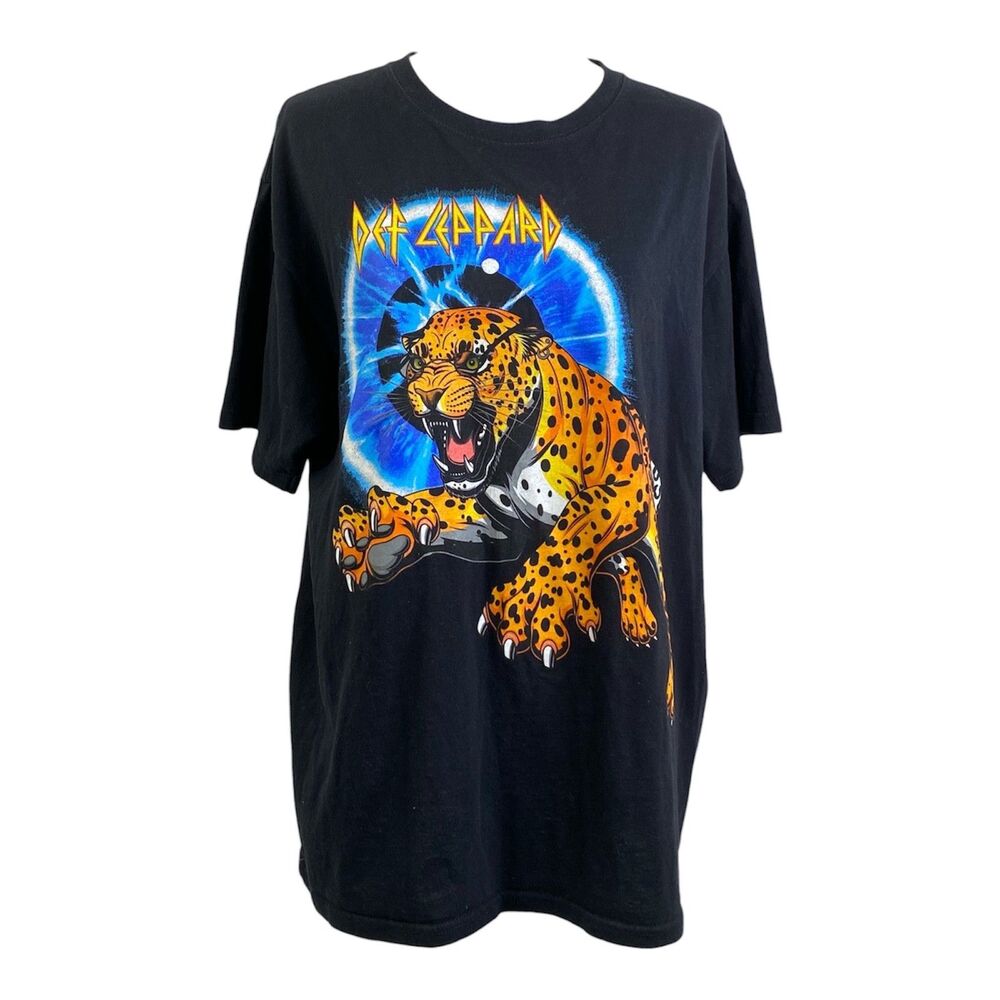 Def Leppard Shirt Mens XL Black Graphic Print Short Sleeve Crewneck